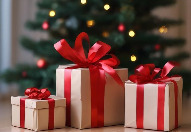 How a Boyfriend Finds Jewelry Gifts for Her: The Best Guide