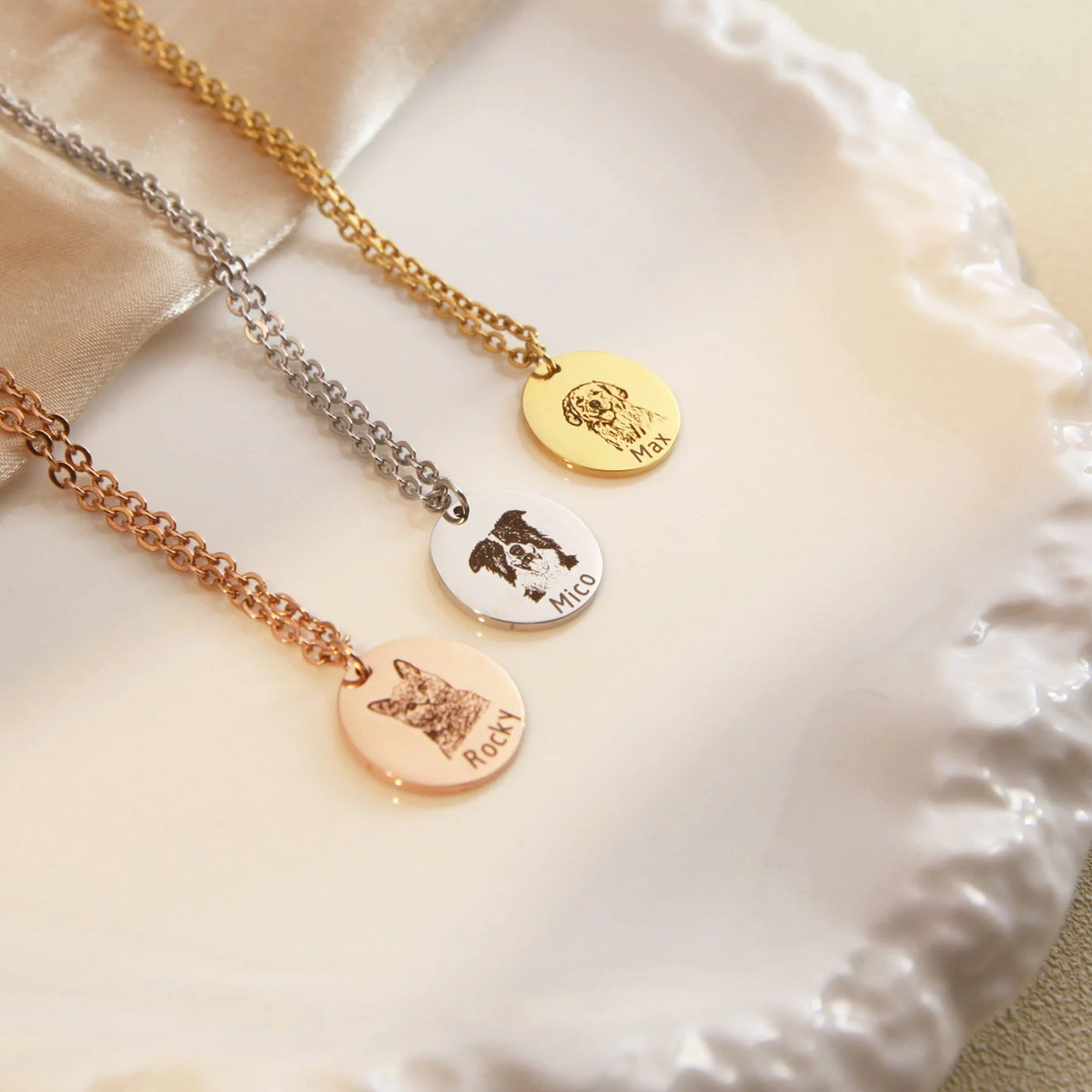 Personalized Pet Name Necklaces from the Best Sellers Collection in Gold and Silver