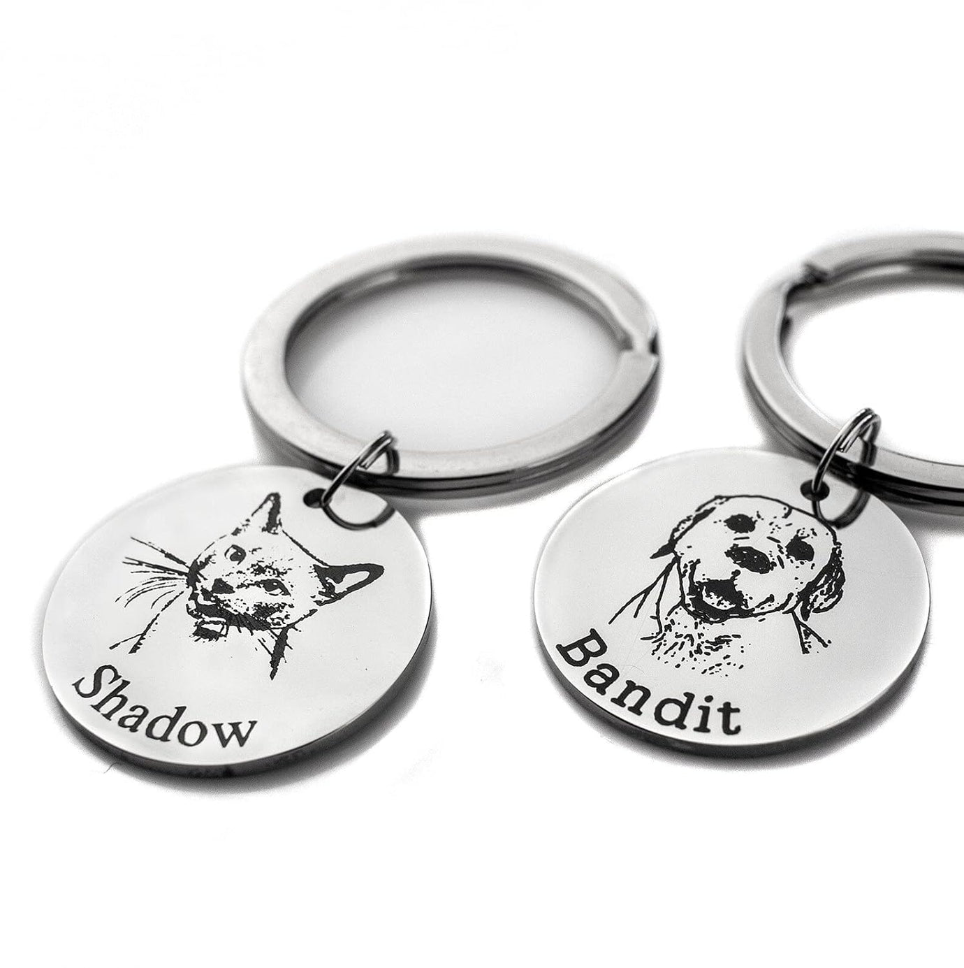 Unique Pet Face Keychain featuring engraved pet portraits and names for pet lovers